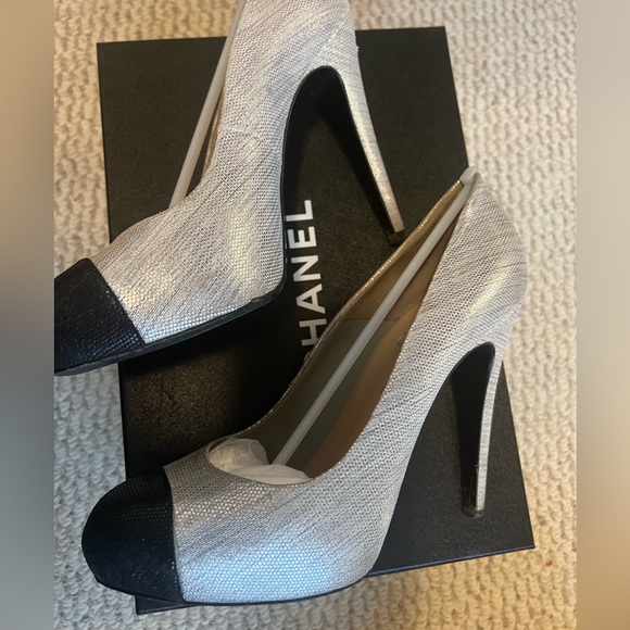 Chanel shoes / platform authentic metallic silver/black CC size 39 - Picture 7 of 12